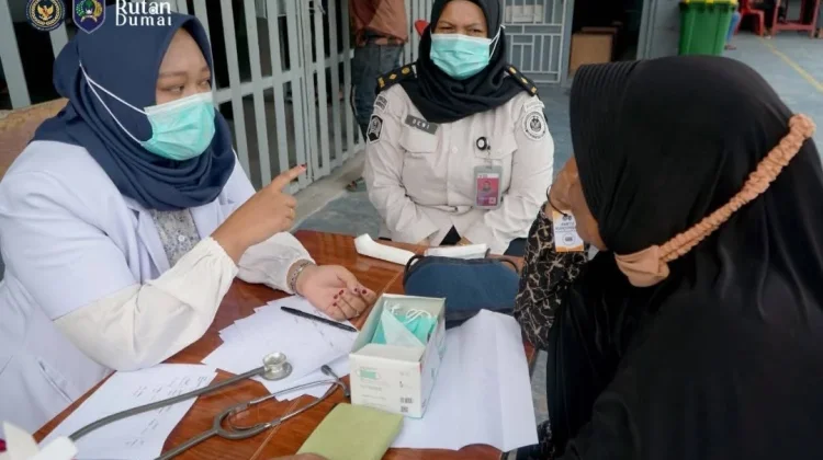 Hari Bakti Pemasyarakatan ke 62, Rutan Dumai Gelar Pengobatan Gratis