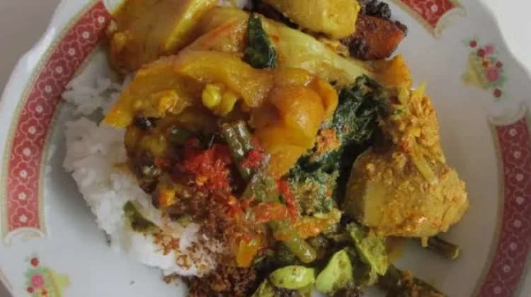 Ragam Nama Unik Nasi Bungkus Nusantara yang Bikin Kangen