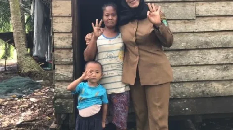 Sani, Srikandi dari Bantan Timur yang Mengangkat Martabat Perempuan Suku Akit