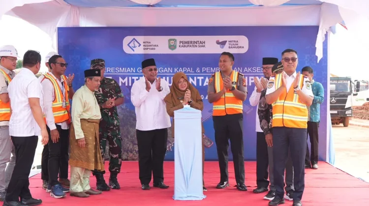 Bupati Siak Resmikan Galangan Kapal Terpadu KITB