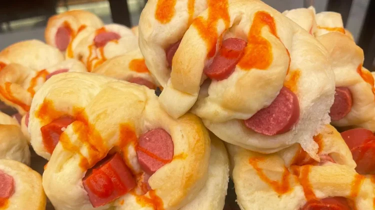Kreasi Roti Sosis Rumahan, Camilan Sederhana yang Kian Digemari