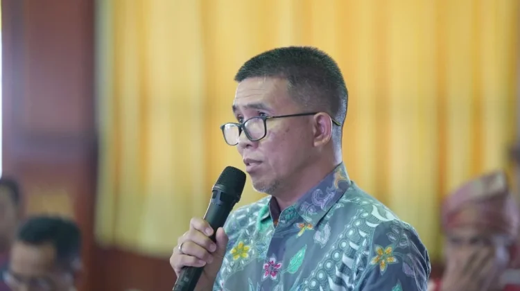 Kadisdik Siak Tegaskan Aturan Program Seragam Gratis