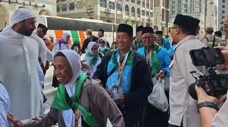 Tiba di Tanah Suci, Jemaah Haji Indonesia Diminta Batasi Aktivitas di Cuaca Panas