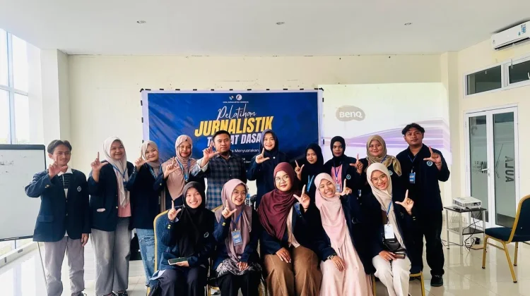 Tingkatkan Skill Menulis, Mahasiswa Polbeng Ikuti Pelatihan Jurnalistik Dasar
