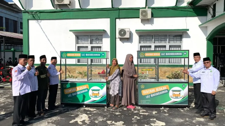 Harapan Baru Pedagang Kecil dari Bantuan Zakat Produktif