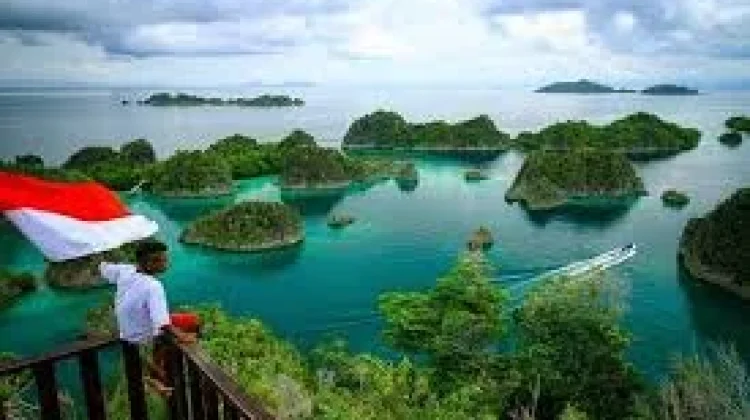 Keindahan Alam Papua Menjadi Destinasi Wisata Unggulan