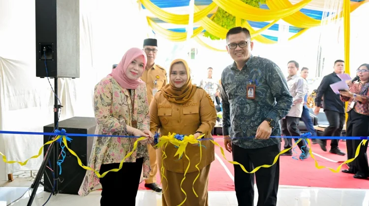Bupati Kasmarni Resmikan Gedung Baru Bank Mandiri Pinggir
