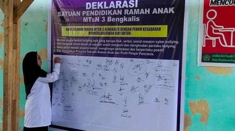 Ciptakan Sekolah Bebas Kekerasan, MTsN 3 Bengkalis Gelar Deklarasi Ramah Anak