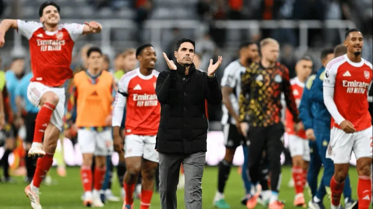 Arsenal:Premier League atau Liga Champions,Begini Menurut Legenda MU