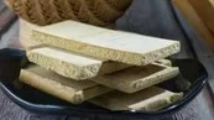 Brem, Kudapan Tradisional Madiun yang Meleleh di Mulut