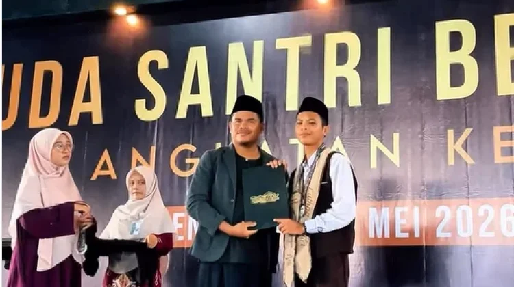 Sebanyak 120 Santri Bequranic Diwisuda setelah Tempuh Pendidikan Enam Tahun