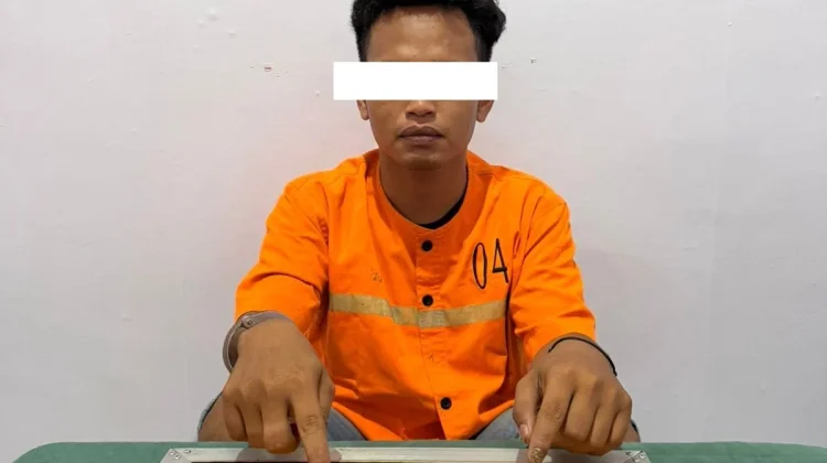 Digerebek Dini Hari, Pengedar Sabu di Bathin Solapan Dibekuk