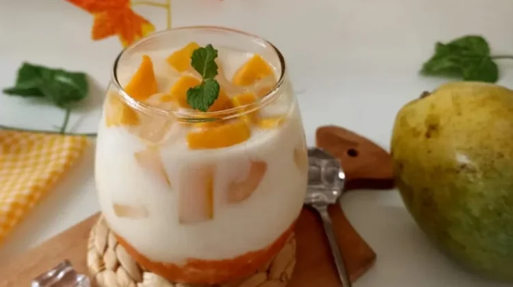 Mangga Kocok Yogurt, Minuman Segar Manis Asam