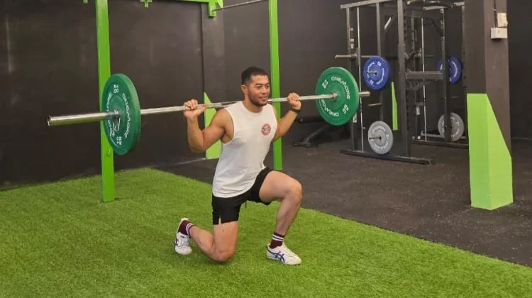 Walking Lunges Dinilai Efektif Tingkatkan Kekuatan dan Keseimbangan Tubuh