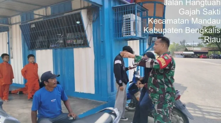 Komunikasi Sosial Babinsa Mandau  Kepada Masyarakat Gajah Sakti
