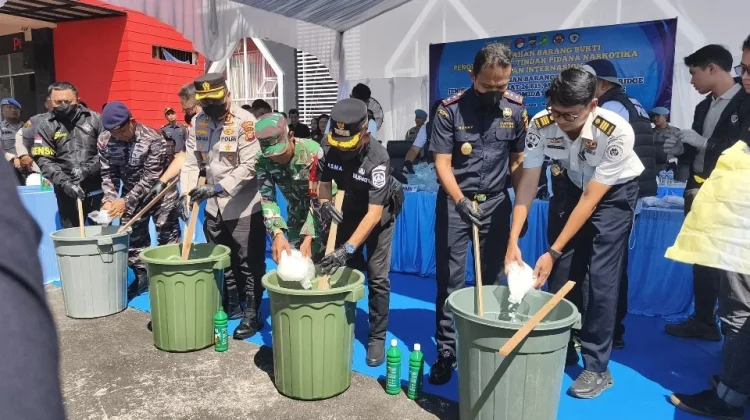 Polres Meranti Musnahkan Puluhan Kilogram Sabu Berbahaya