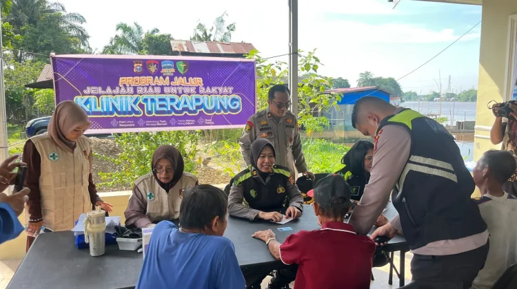 Program JALUR Polda Riau Sentuh Warga Pesisir Teluk Leok