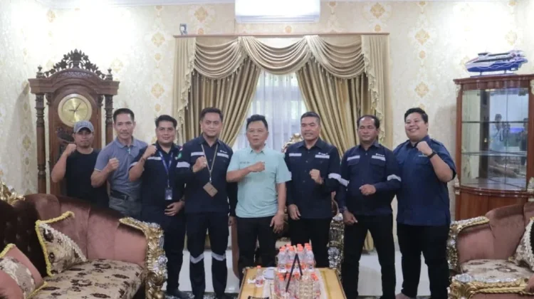 PT Timah Salurkan Bantuan Sapi Kurban untuk Masyarakat Meranti