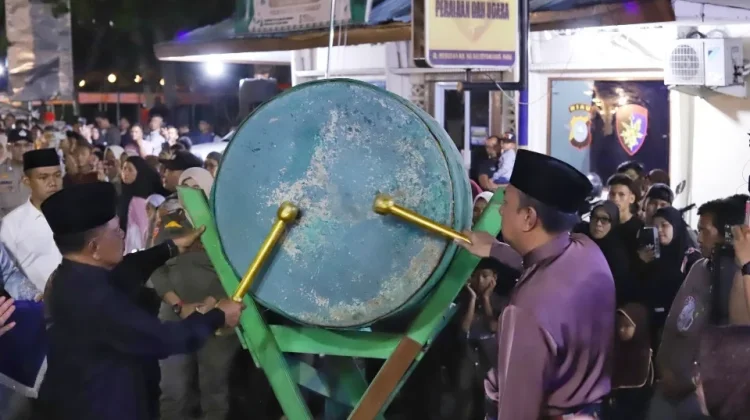 Pawai Takbir Iduladha di Meranti Meriah