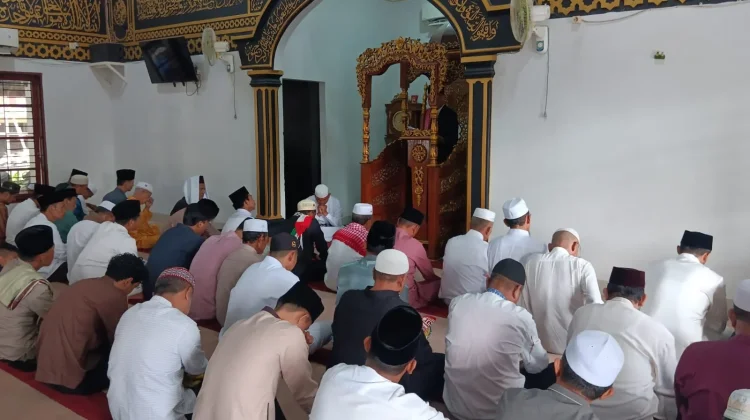 Jamaah Padati Salat Iduladha di Masjid Jamiyatul Washliyah Kelapapati