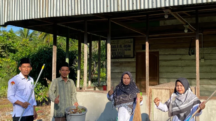 IPARI Kepulauan Meranti Gelar Aksi Penanaman Pohon dan Bersih Rumah Ibadah