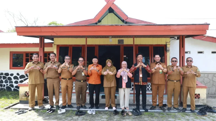 Afni Jadi Warga Pertama Disensus Ekonomi di Siak