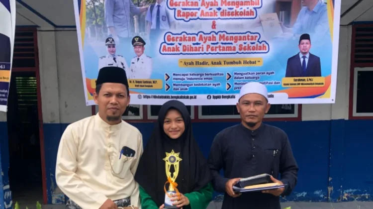 Gerakan Ayah Ambil Rapor Perkuat Dukungan Pendidikan Anak