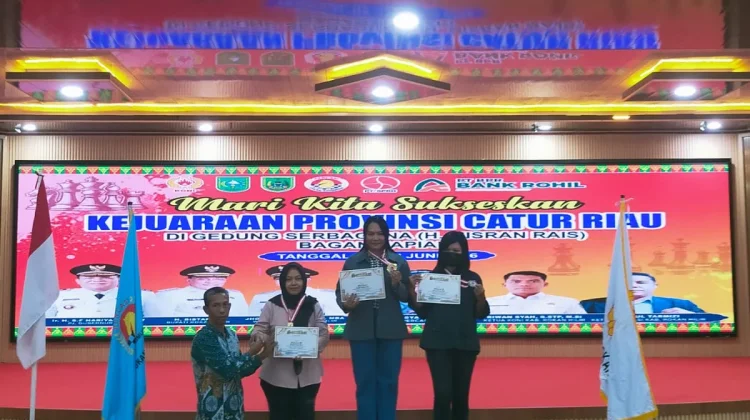 Sendiri Wakili Bengkalis, Yuni Veronika Juara Catur Riau 2026