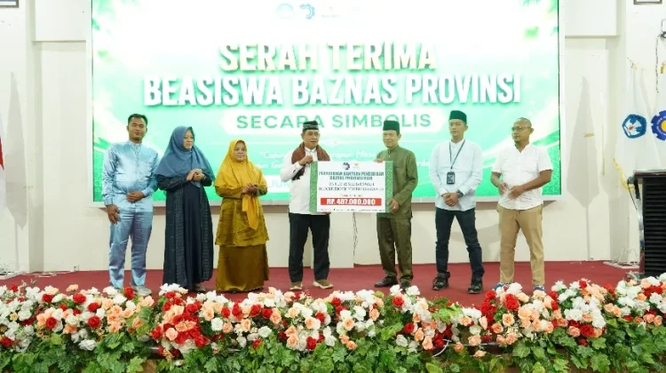 BAZNAS Riau dan UPZ Polbeng Salurkan Beasiswa untuk 92 Mahasiswa