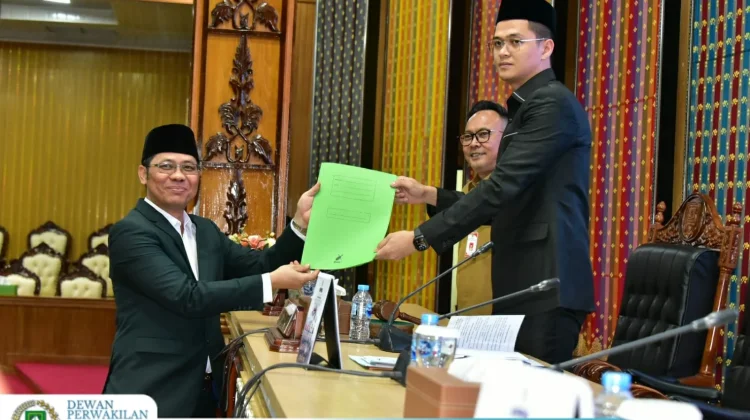 Paripurna Pandangan Umum Fraksi terhadap Ranperda Pertanggungjawaban APBD 2025