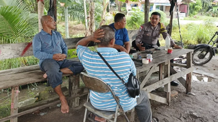 Bhabinkamtibmas Polsek Bantan Ajak Warga Manfaatkan Lahan Kosong