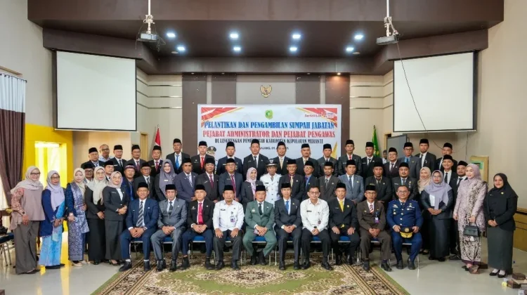 Bupati Asmar Lantik Tiga Puluh Delapan Pejabat Pemkab Meranti