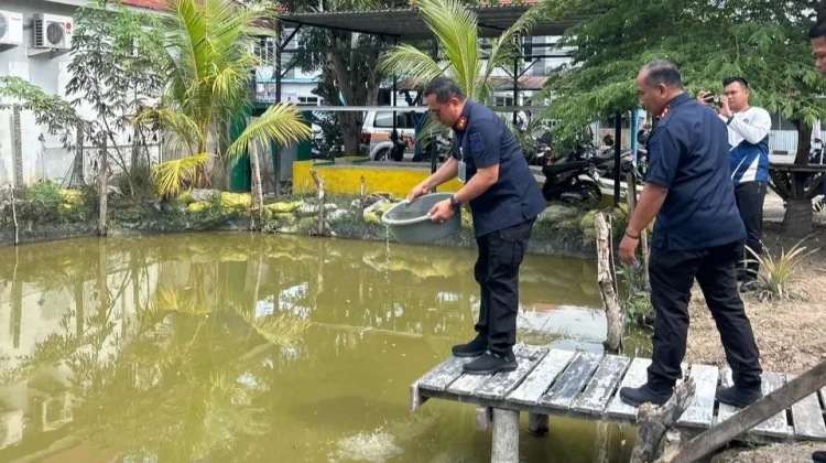 Kakanwil Ditjenpas Riau Tinjau Program Ketahanan Pangan Lapas Bengkalis