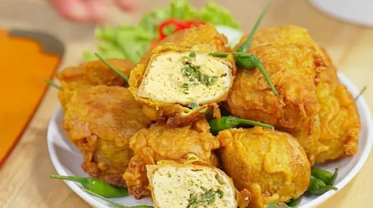 Tahu Gendut Goreng Selimut, Kudapan Renyah dengan Isian Telur yang Sedang Viral