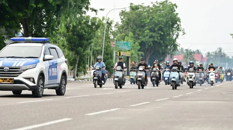 Gebyar Scooter Lancang Kuning Satukan Ribuan Pecinta Vespa