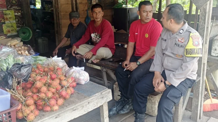 Bhabinkamtibmas Bantan Sari Ajak Warga Manfaatkan Lahan Kosong