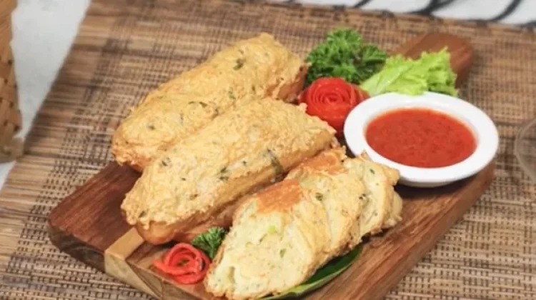 Hekeng Cakwe, Camilan Renyah dengan Isian Ayam dan Udang