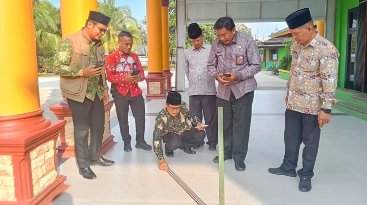Kemenag Inhil Gelar Verifikasi Arah Kiblat Massal saat Fenomena Rashdul Kiblat