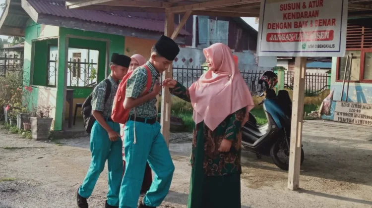 MTsN 3 Bengkalis Perkuat Pendidikan Karakter melalui Budaya 3S