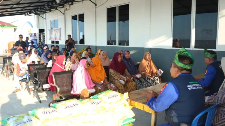 Program JALUR Hadir di Panipahan, Polairud Bantu Warga Pesisir
