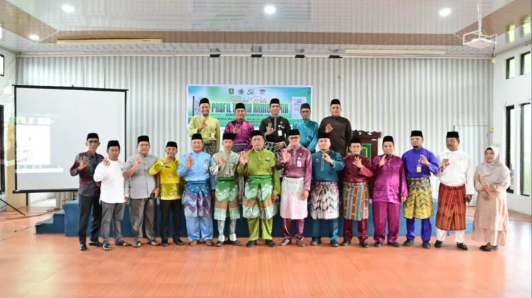 MUI Bengkalis Bedah Buku Profil Ulama Karismatik pada Milad ke-51