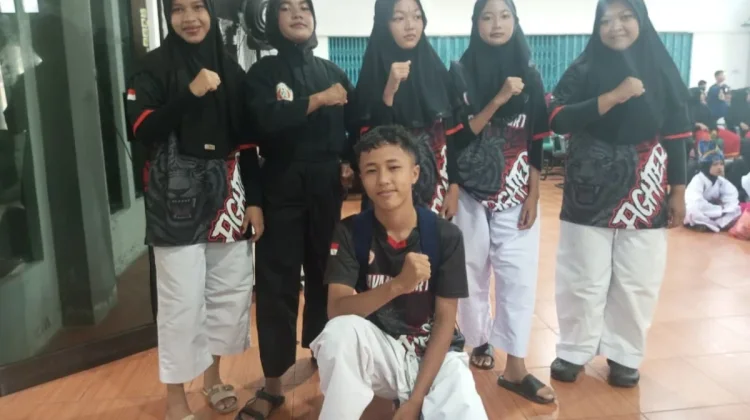 Enam Atlet MTsN 2 Bengkalis Ikuti Kejuaraan Pencak Silat