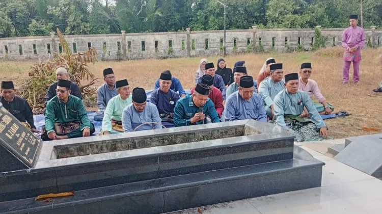 LAMR Bengkalis Ziarahi Makam Tokoh Adat Sambut Hari Jadi ke-514