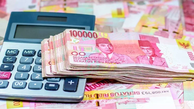 Tips Mengelola Keuangan di tengah Ketidakpastian Ekonomi Global