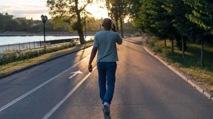 Manfaat Jalan Kaki untuk Jantung Sehat, Kebiasaan Sederhana yang Berdampak Besar