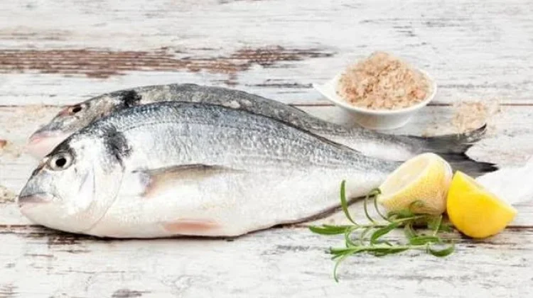 Cara Paling Efektif untuk Menghilangkan Bau Amis pada Ikan