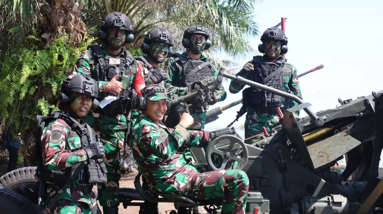 Danlanal Dumai Tinjau Latihan Arhanud di Sepahat