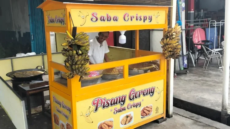 Pisang Goreng Aceh Raup Jutaan Rupiah Setiap Hari