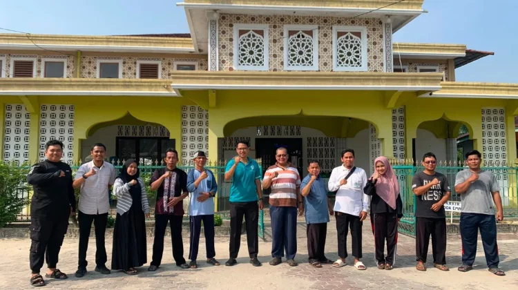 KUA Pinggir Gelar GEBER MAS, Dorong Kepedulian Warga Rawat Rumah Ibadah