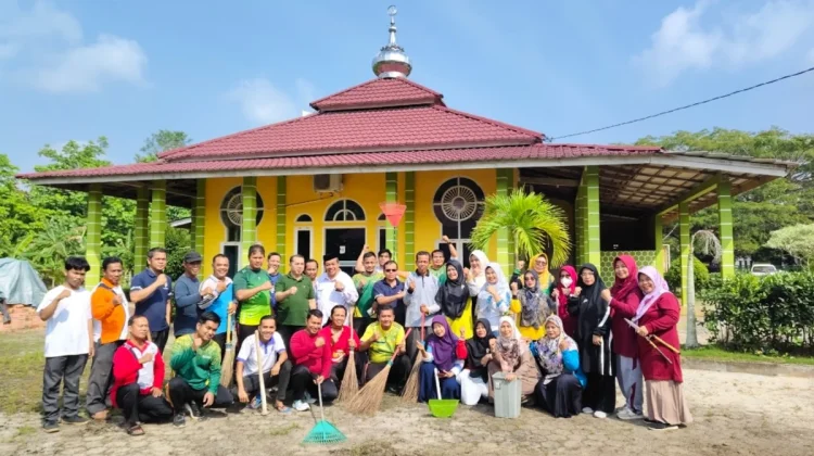 Sebanyak 150 Masjid dan Musholla di Siak Jadi Sasaran Gotong Royong